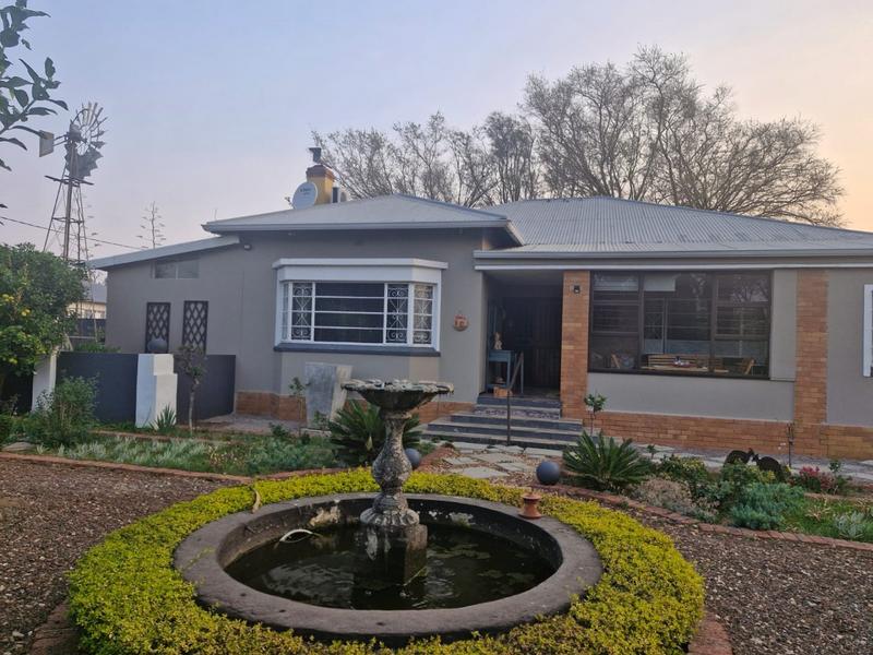 10 Bedroom Property for Sale in Parys Free State